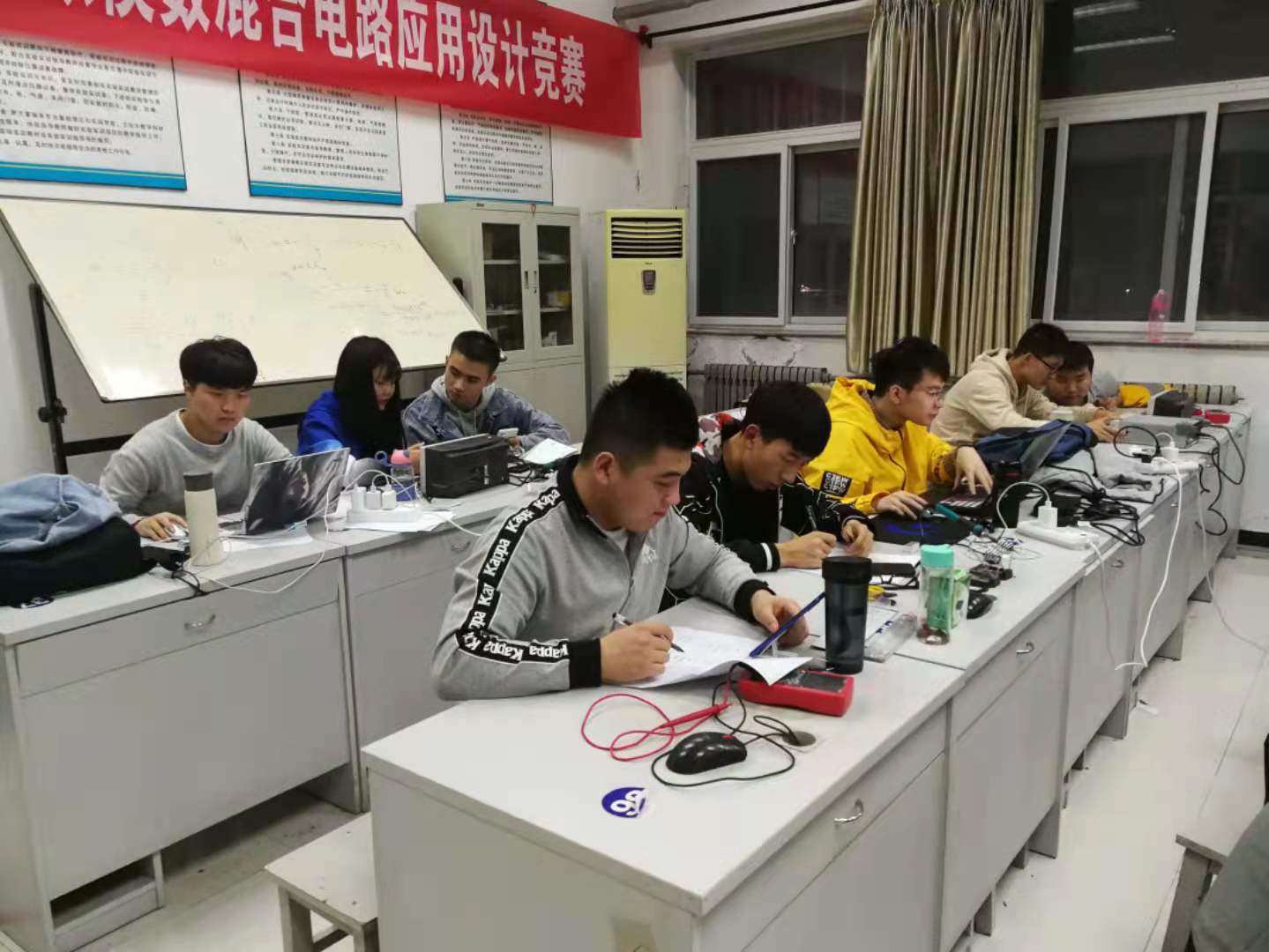 【榜样信工】逐光上岸 不负耕耘 | 